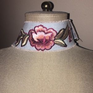 Thick jean embroidered chocker